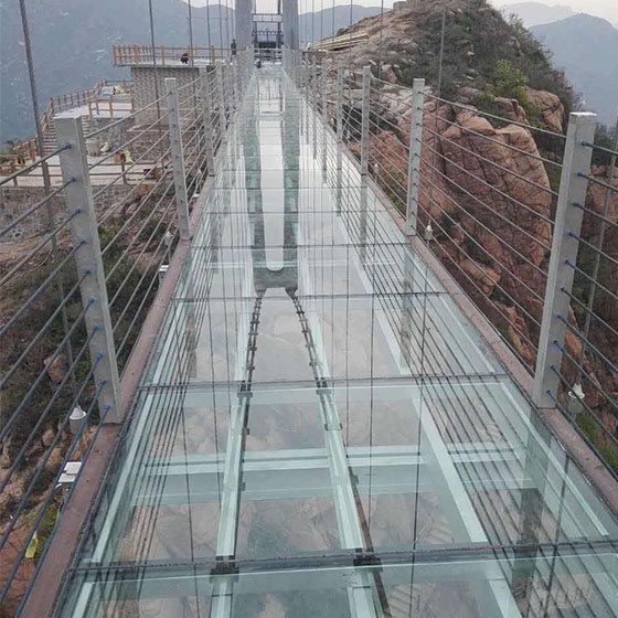 玻璃吊桥安装