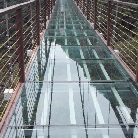 玻璃吊桥厂家