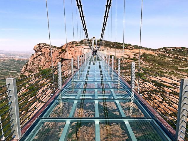 高空玻璃吊桥安装